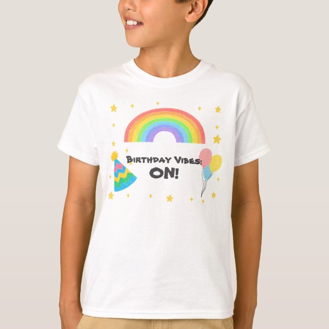 Editable Crayon Style - Rainbow Celebration T-Shirt (Vorderseite)
