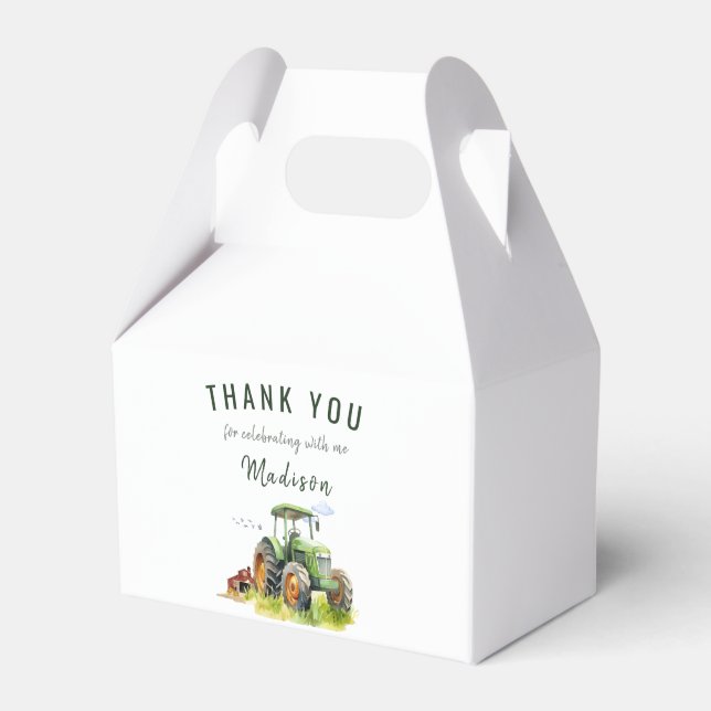 Editable Green Tractor Birthday Einladung Geschenkschachtel (Vorderseite)