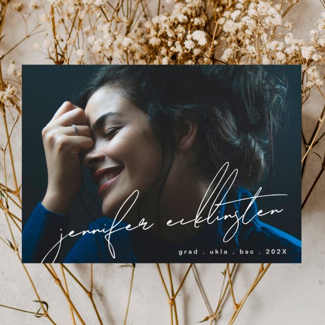 Editierbarer Uni-Abschluss für die Vorlage von Ein (Von Creator hochgeladen)