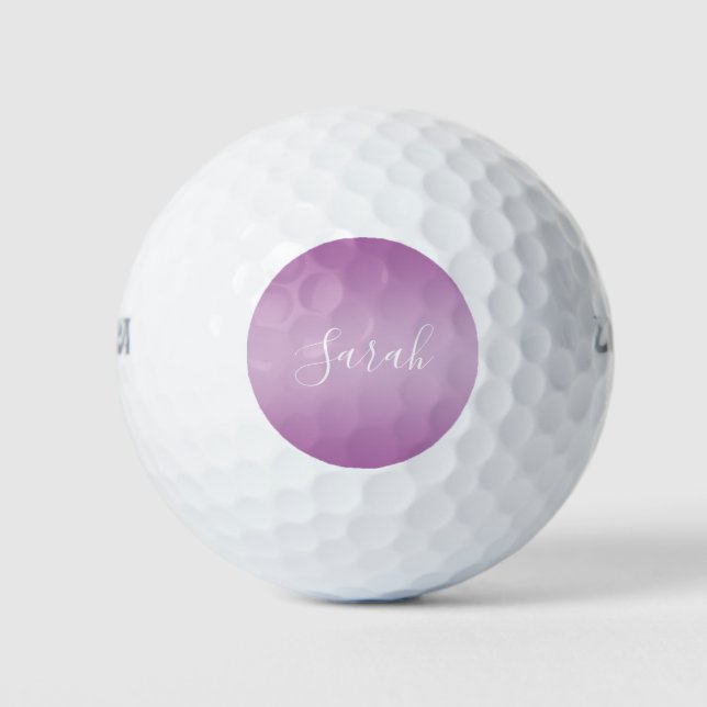 Editierbares Soft Mauve Ombre & White Text Script Golfball (Vorderseite)