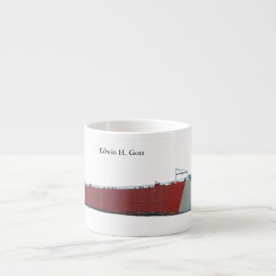 Edwin H. Gott schneidet Espresso-Tasse aus Espressotasse