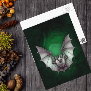 Eerie White Bat Grüne Glühhöhle auf schwarz Postkarte