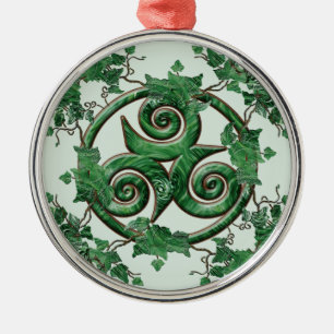 Efeu Triskel Ornament Aus Metall