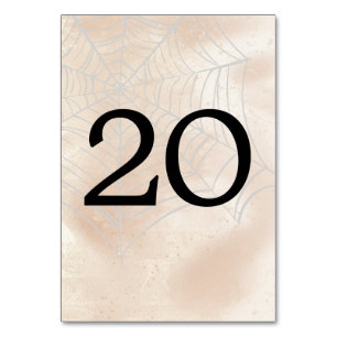 Éffrayant Petit Couple Numéro de table 20