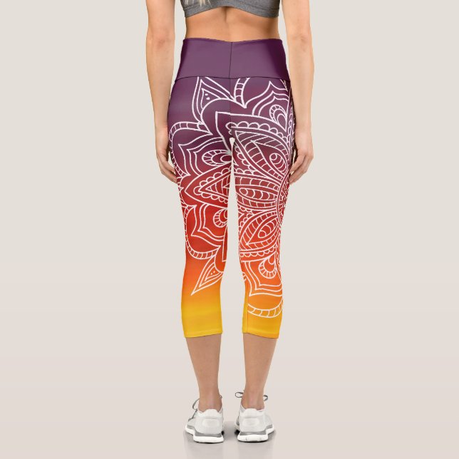 Eggplant Orange und White Mandala Yoga Capri (Rückseite)