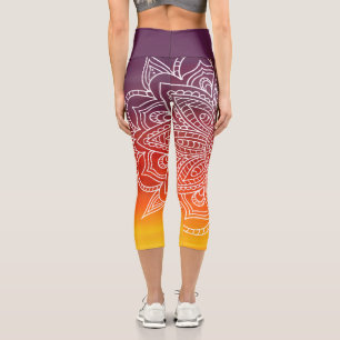 Eggplant Orange und White Mandala Yoga Capri Leggings