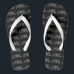 Ehefrau Bride Seiner Frau, die sich neu ernähren m Flip Flops<br><div class="desc">Mr. und Mrs. Husband Ehefrau Seine Hers Newly Weds auf einem benutzerdefinierten Set von Flip Flops zu tragen oder zu teilen. Verwenden Sie den Link "Diesen Designer Gefragt",  um uns mit Ihren speziellen Designanfragen oder für Hilfe bei Ihren Anpassungsbedürfnissen zu kontaktieren.</div>
