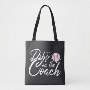 Ehefrau des Baseballtrainers beansprucht den Train Tasche