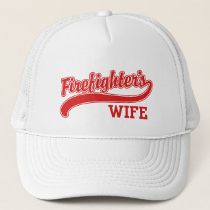 Ehefrau des Feuerwehrmanns Truckerkappe