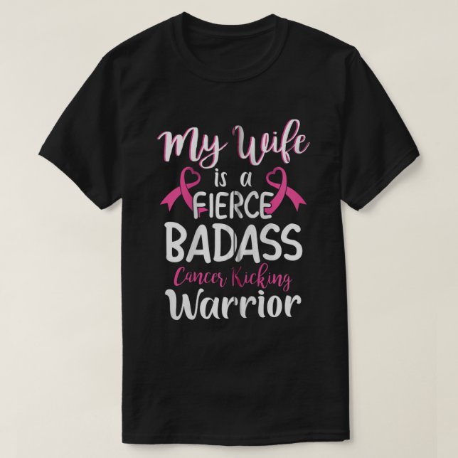 Ehefrau ist ein Brustkrebs-Krieger der Brustkapsel T-Shirt (Design vorne)