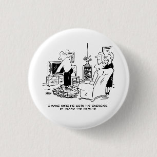 Ehefrau Versteckt Fernsehfernbedienung. Funny Butt Button