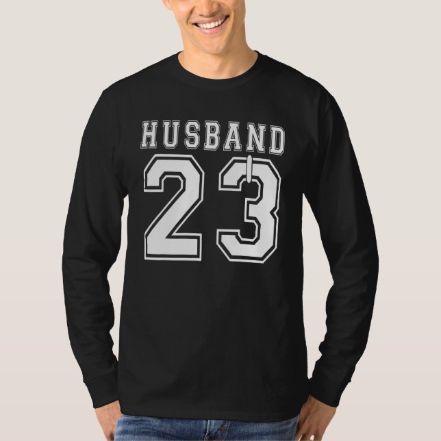 Ehemann Ehefrau 2023 passende Verlobungsfeier Hoch T-Shirt (Vorderseite)