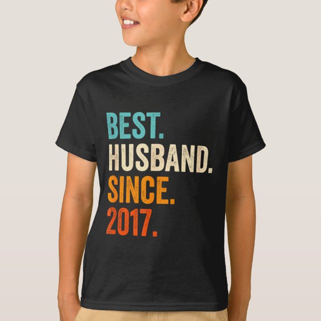 Ehemann seit 2017 8. Hochzeit T-Shirt (Vorderseite)