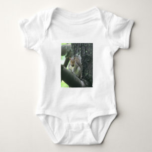 Eichhörnchen Baum-im TierSäuglings-Shirt Baby Strampler
