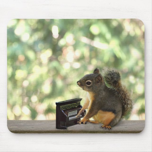 Eichhörnchen, das Klavier spielt Mousepad (Vorne)