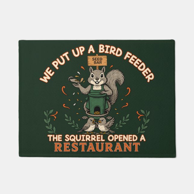 Eichhörnchen eröffnet ein Restaurant Lustiger Voge Fußmatte (Vorderseite)