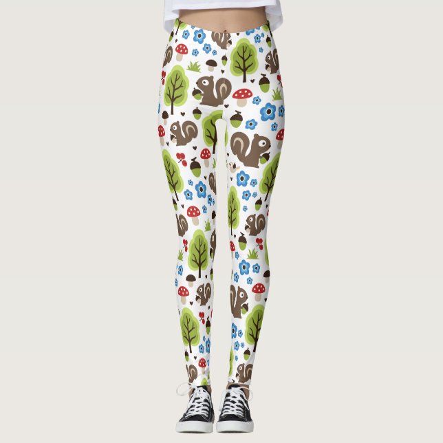 Eichhörnchen im Eichen-Waldmuster Leggings (Vorderseite)
