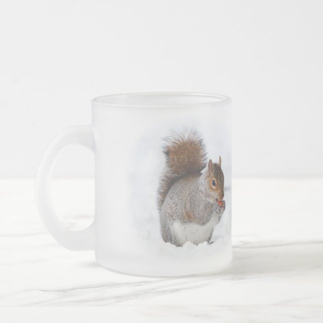 Eichhörnchen im Schnee Mattglastasse (Links)