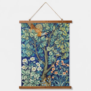 Eichhörnchen im Wald, William Morris Wandteppich Mit Holzrahmen