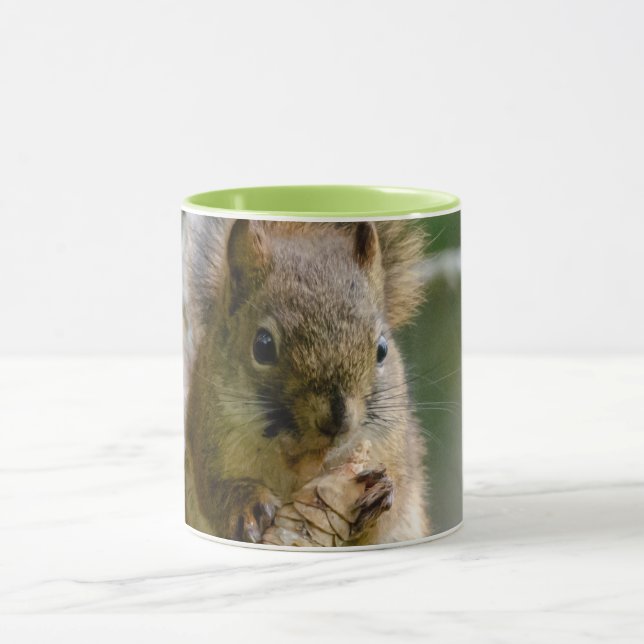 Eichhörnchen in Alberta – Waldtiere Tasse (Zentrum)