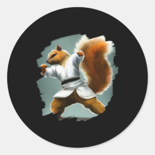 Eichhörnchen macht Karate-Kick Schwarzgurt Martial Runder Aufkleber