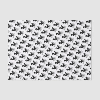 Eichhörnchen oder Chipmunk auf Fahrrad Seidenpapier