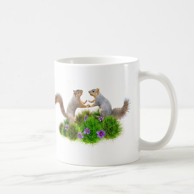 Eichhörnchen tanzen in der Gras-Tasse Kaffeetasse (Rechts)