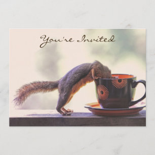 Eichhörnchen und Kaffeetasse Einladung