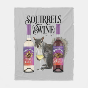 Eichhörnchen & Wein - Funny Squirrel Lover und Wei Fleecedecke