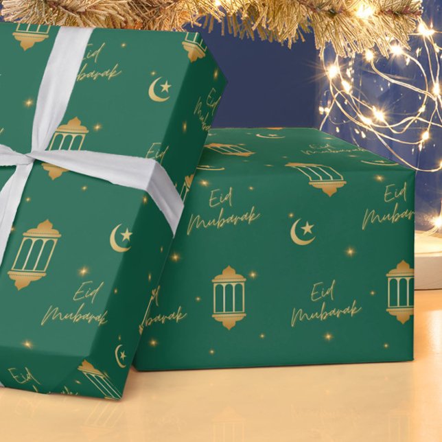 Eid Mubarak Green + Gold Elegante Lanterns + Mond Geschenkpapier (Modern, elegant "Eid Mubarak" wrapping paper in emerald green + gold, with lanterns, moon + stars.)