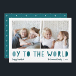 Eier für die Welt | 2 Foto Hanukkah Feiertagskarte<br><div class="desc">Whimsical Hanukkah Foto-Karte verfügt über zwei Ihrer Lieblings-Fotos in einem quadratischen Format nebeneinander ausgerichtet. "Oy to the World" erscheint unterhalb in blau und grün ausgeschnittenen Schriftzeichen. Personalisieren Sie Ihren Familiennamen oder Namen, Ihre persönliche Begrüßung und das Jahr am unteren Ende. Eine lustige und moderne Hanukkah-Karte, die Ihren Urlaubsmailings eine leichte...</div>