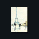 Eiffel Tower | Paris im Regen Leinwanddruck<br><div class="desc">© Avery Tillmon / Wilder Apple. Ein Vintage Bild von Paris,  und die Leute laufen herum. Ein Bild des Eiffelturms ist zu sehen.</div>