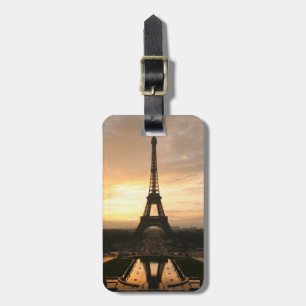 Eiffelturm am Sonnenaufgang vom Trocadero Gepäckanhänger