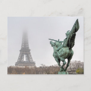 Eiffelturm und Bir-hakeim-Brücke an einem schönen  Postkarte