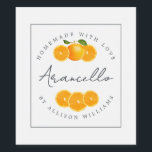 Eigene Arancello-Marke Weinetikett<br><div class="desc">Elegantes und modernes arancello Flaschenetikett mit dem Text arancello,  hausgemacht mit Liebe und Ihrem Namen in schicken Schriftzeichen Kalligraphie und moderne Typografie auf weißem Hintergrund mit einer stilvollen Touch hübscher Aquarellorange- und Orangenscheiben. Fügen Sie einfach Ihren Namen oder Ihre Firma hinzu. Exklusiv für Sie von Happy Dolphin Studio entworfen!</div>