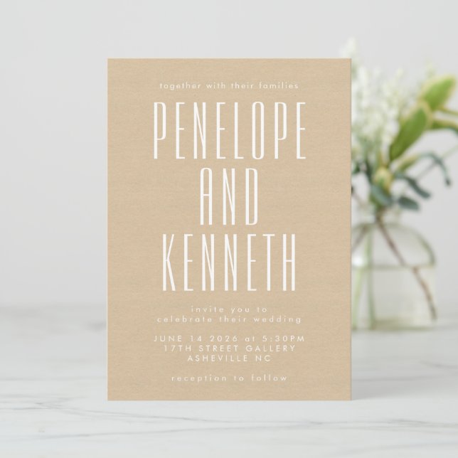 Eigene Namen Retro Typografie Beige Kraft Wedding Einladung (Stehend Vorderseite)