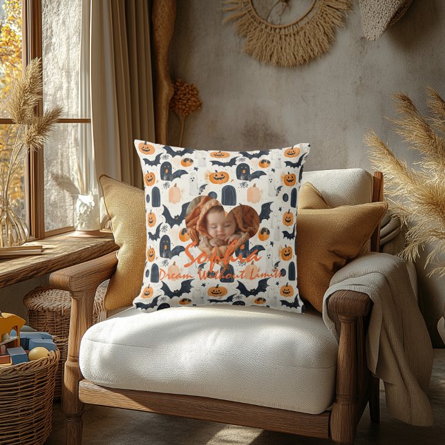 Eigenes Halloween Kid's Kissen: Name & Motivierend Kissen (Von Creator hochgeladen)