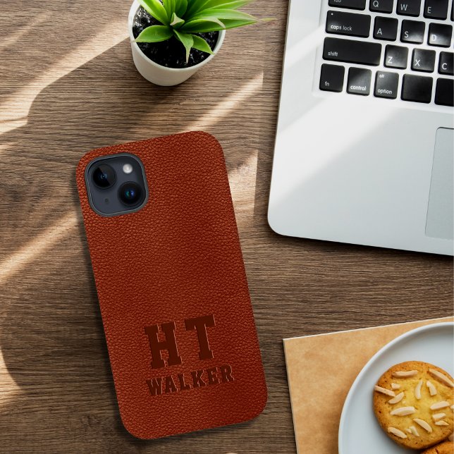Eigenes Mit Monogramm braunes Veganes Leder Case-Mate iPhone 14 Plus Hülle (Von Creator hochgeladen)