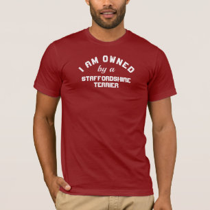 Eigentum an einem Terrier Staffordshire T-Shirt