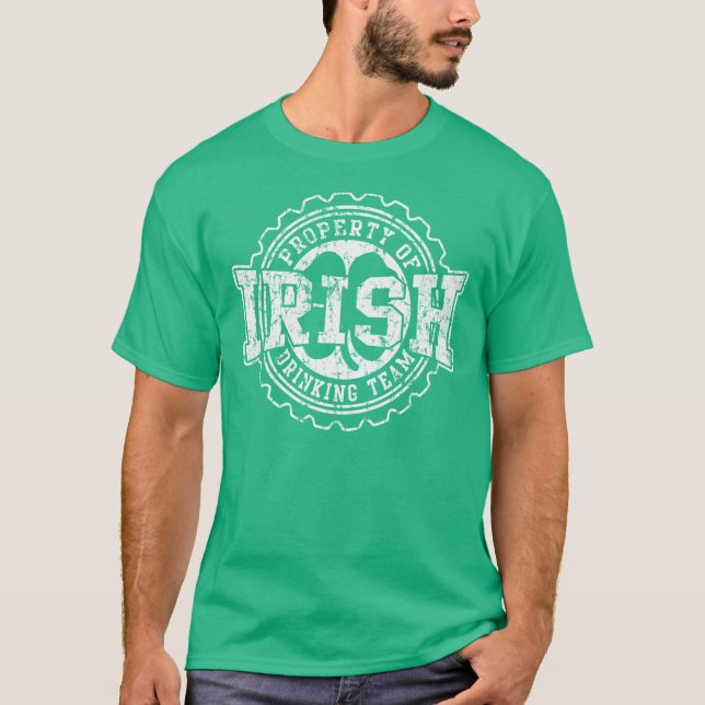 Eigentum des irischen Trinkteams St Patrick's Day T-Shirt (Vorderseite)