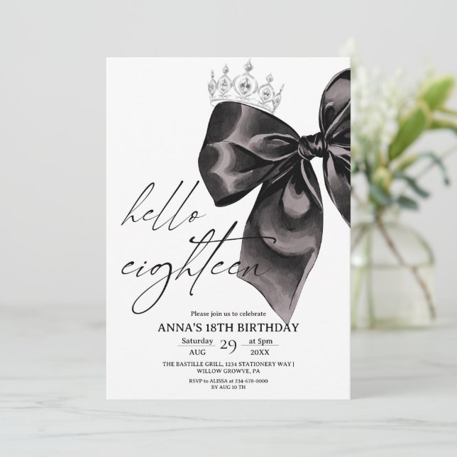 Eighteen Black Bow 18th Birthday Invitation Einladung (Stehend Vorderseite)