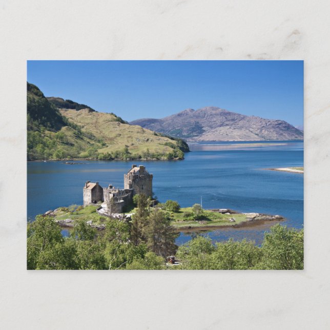 Eilean Donan Castle unter einem blauen Himmel Post Postkarte (Vorderseite)
