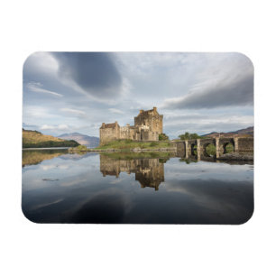 Eilean Donan Schloss mit Reflexion in Schottland Magnet