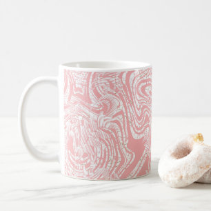 ein abstraktes, rosa und weißes Design auf weißem  Kaffeetasse