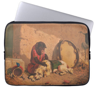 Ein Affe und ein Hund mit einer großen Tambourine Laptopschutzhülle