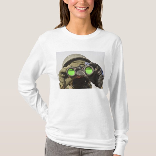 Ein afghanischer Soldat sucht den Horizont T-Shirt (Vorderseite)