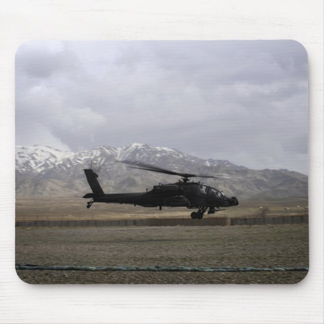 Ein AH-64A Apache startet Mousepad (Vorne)