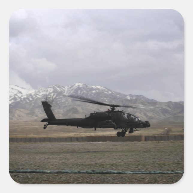 Ein AH-64A Apache startet Quadratischer Aufkleber (Vorderseite)