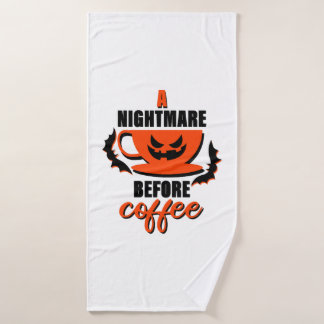 Ein Albtraum vor dem Kaffee - Halloween Badehandtuch