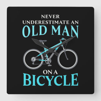 Ein alter Mann auf dem Fahrrad Quadratische Wanduhr